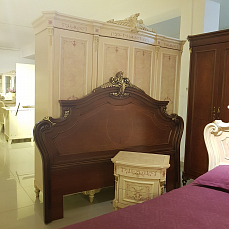 Спальня Франциско комплект: кровать 180х200 + 2 тумбы прикроватные + стол туалетный с зеркалом + шкаф 4 дверный + пуф орех