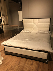 Спальня Мик MK-2774-BR комплект: кровать 160х200 + 2 тумбы прикроватные + комод с зеркалом + пуф