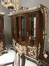Столовая Лав комплект: витрина 4 дверная + буфет с зеркалом + стол обеденный 250х120 + 4 стула + 2 стула с подлокотниками орех