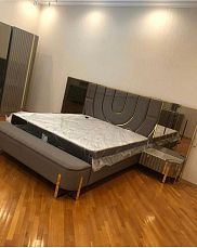 Спальня Лакшери комплект: кровать 180х200 с мягким изголовьем + 2 тумбы прикроватные + комод с зеркалом + шкаф купе с зеркалом серый