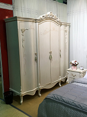 Спальня Шанель К комплект: кровать 180х200 + 2 тумбы прикроватные + комод с зеркалом + шкаф 4 дверный