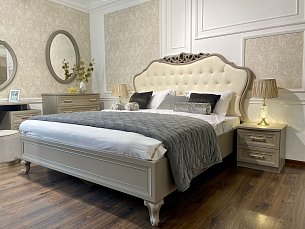 Спальня Мокко комплект: кровать 160х200 с мягким изголовьем + 2 тумбы прикроватные + комод с зеркалом + шкаф 4 дверный с зеркалом серый камень